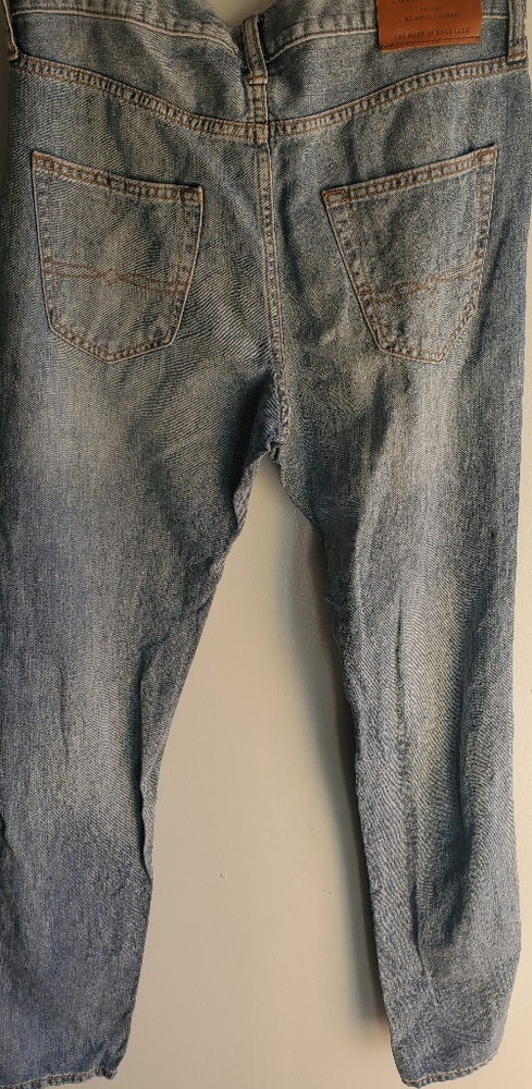 Lucky Jeans - Picture 6 of 7